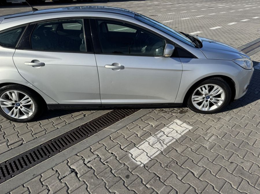 Ford Focus MK3: zdjecie 99377296