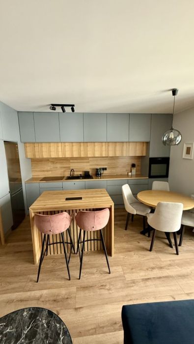 Nowoczesne 3 pokoje z halą garażową  Gdynia Cisowa