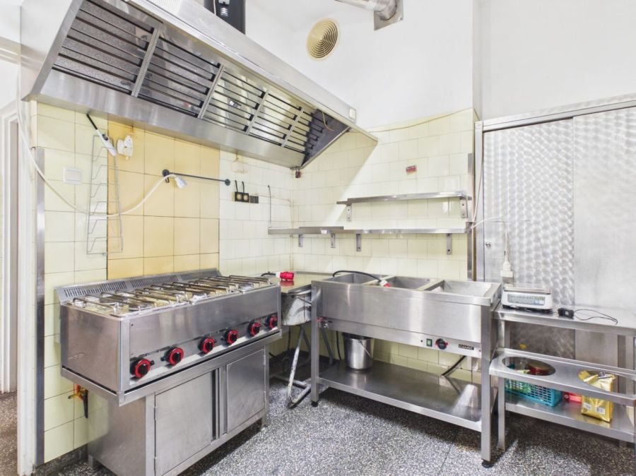 Bydynek gastronomiczny z pokojami - Rowy: zdjecie 99379310