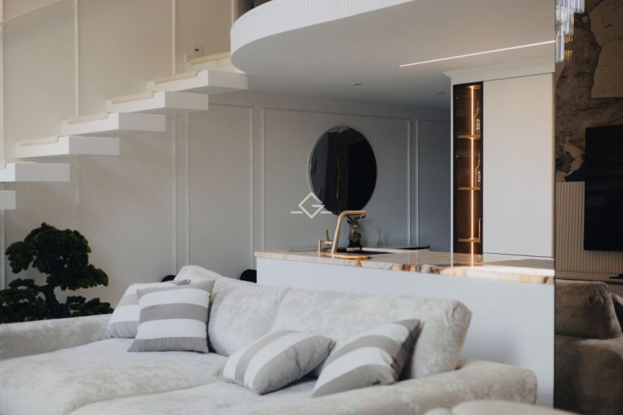 widok na Motławę sufity 4,7 m loft premium: zdjecie 99380865