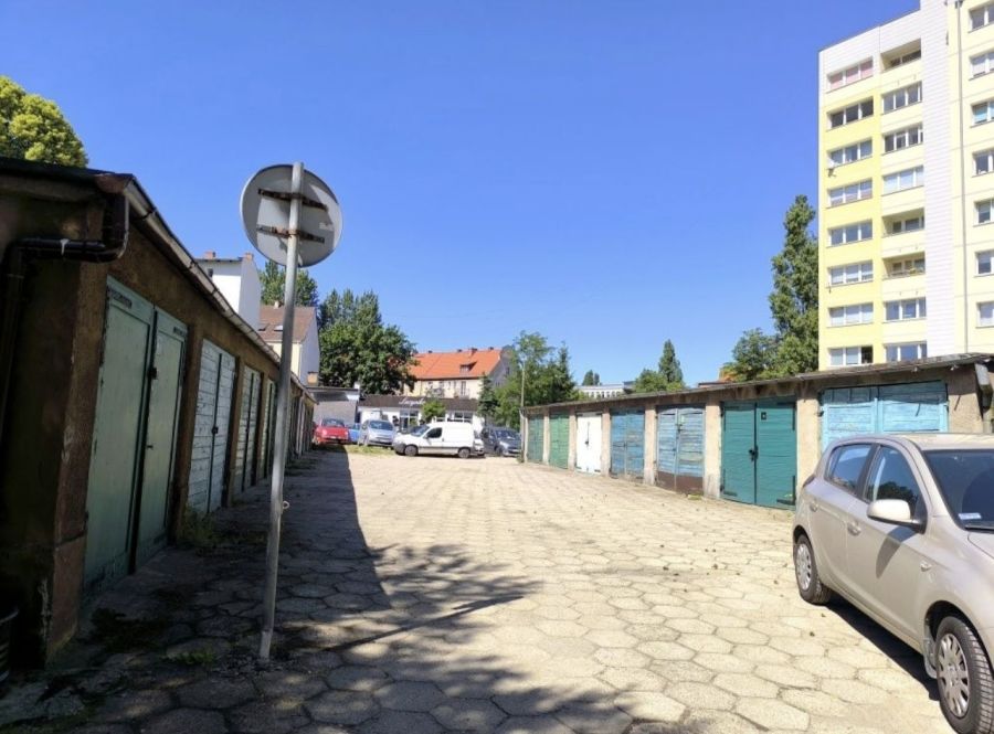 Sprzedam garaż 16,6 mkw w Gdańsku Wrzeszczu prąd oświetlenie: zdjecie 99389348