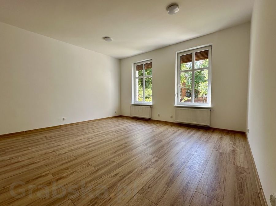 Lokal 70 m&sup2;, parter, aranżacja, kamienica