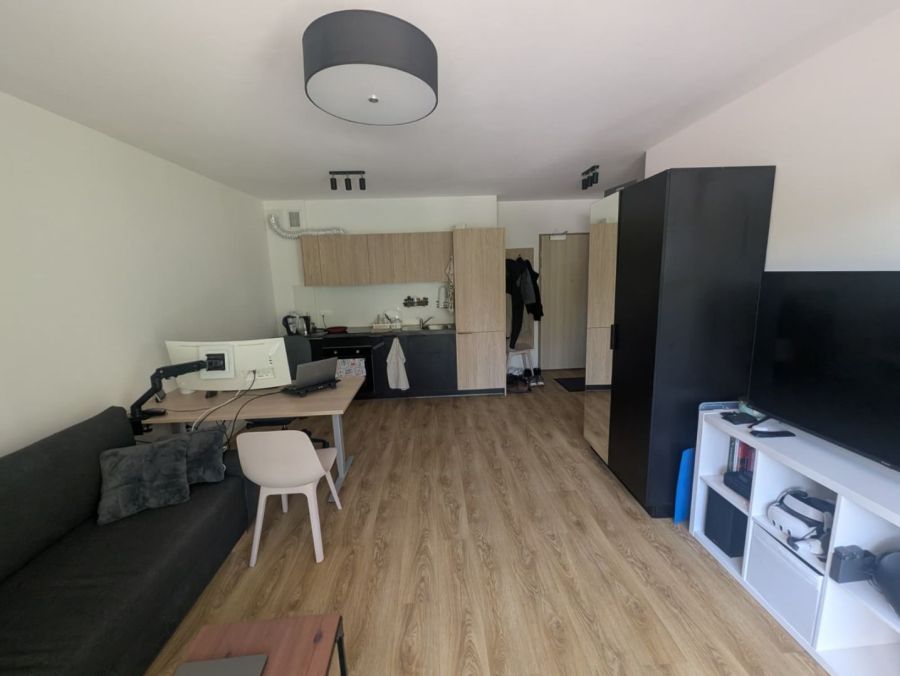 Jasne i nowoczesne 2-pokojowe mieszkanie z balkonem (35 m²)