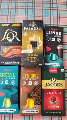Ekspres do kawy Nespresso Inissia + kapsułki: zdjecie 66535922