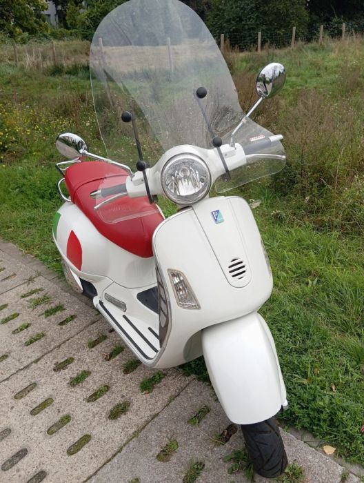 Sprzedam Vespa im GTS 125: zdjecie 99439529