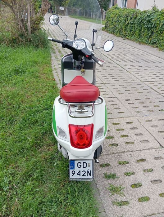 Sprzedam Vespa im GTS 125: zdjecie 99439530