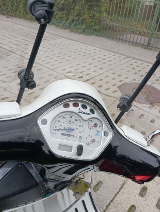 Sprzedam Vespa im GTS 125: zdjecie 99439531