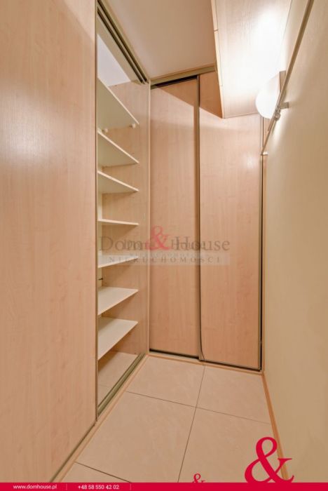 Kameralny budynek, osobna kuchnia, garderoba: zdjecie 99440392