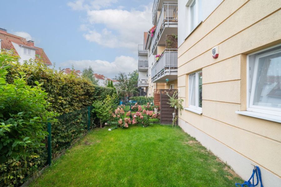 Mieszkanie z ogródkiem i tarasem.: zdjecie 99440607
