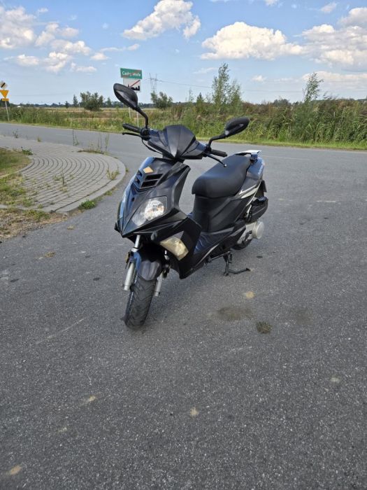 Skuter 125cm rok 2008 yiying przebieg 4300km techn: zdjecie 99454086