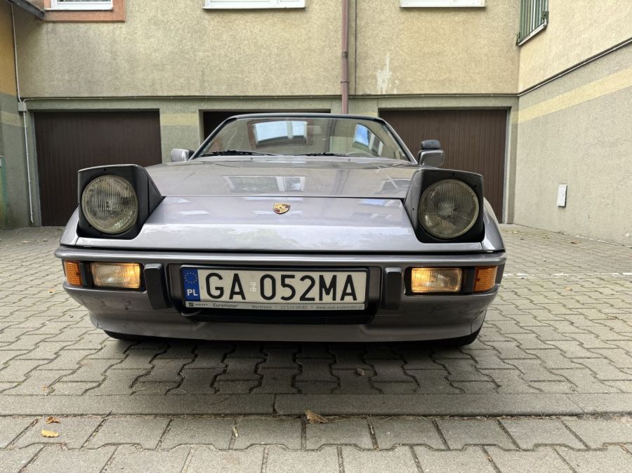 Porsche 924