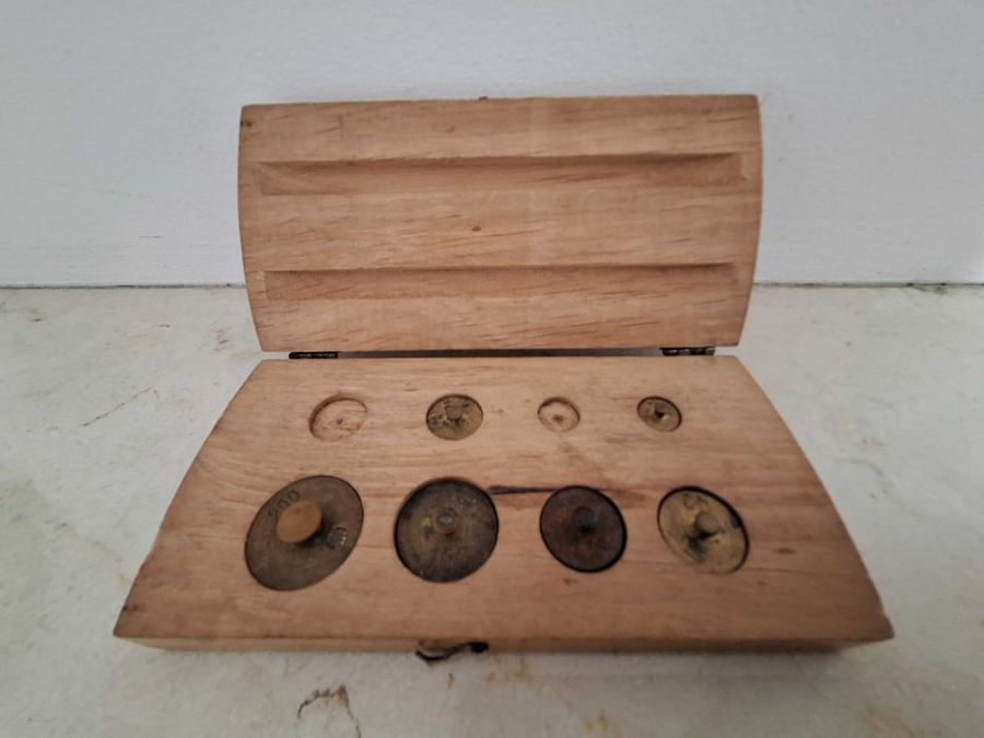 Zestaw odważników w drewnianym etui Vintage: zdjecie 99460066