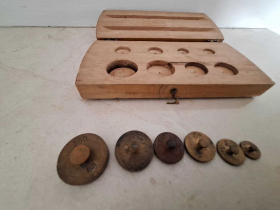 Zestaw odważników w drewnianym etui Vintage: zdjecie 99460072