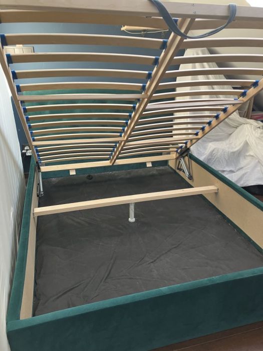 Tapczan + dwie okrągłe pufy na nóżkach: zdjecie 99464562