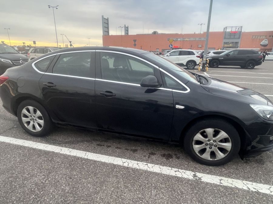 Opel Astra J