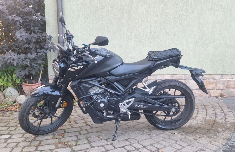 Honda CB125R 2025 | 8300 km | salon PL | 1 właścic: zdjecie 99475339