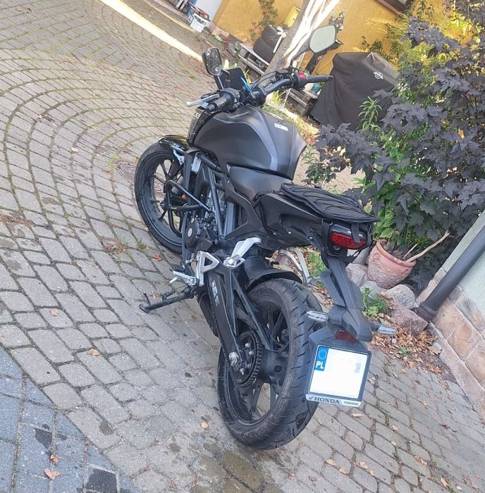 Honda CB125R 2025 | 8300 km | salon PL | 1 właścic: zdjecie 99475340