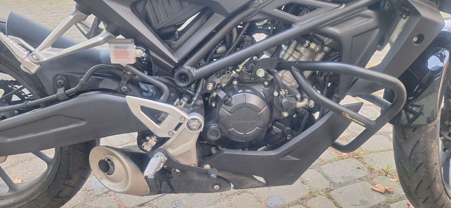 Honda CB125R 2025 | 8300 km | salon PL | 1 właścic: zdjecie 99475345