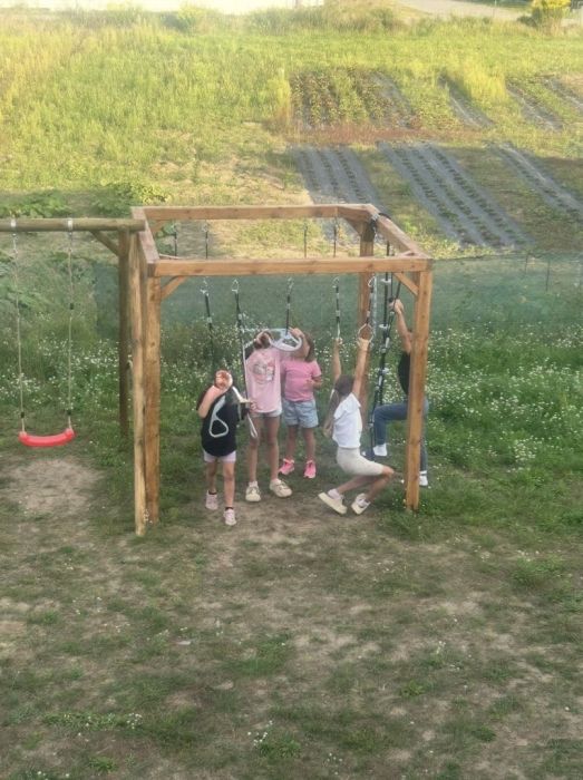 Plac zabaw zewnętrzny: zdjecie 99476570