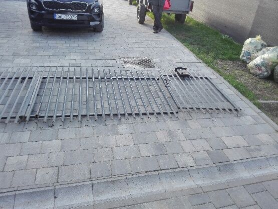 Główna brama wjazdowa: zdjecie 99478995