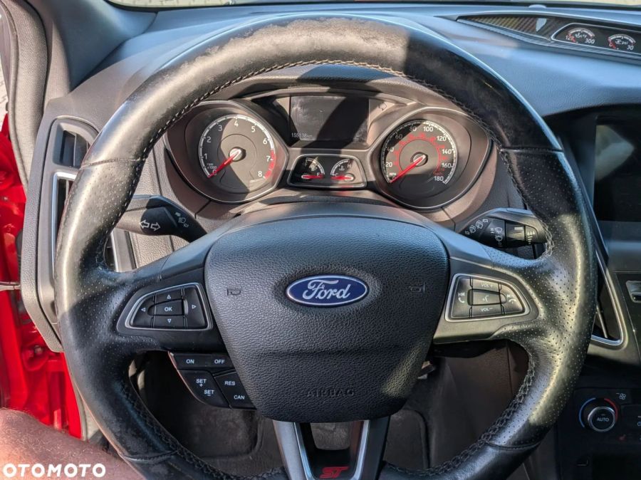 Ford Focus 2.0 EcoBoost ST: zdjecie 99481863