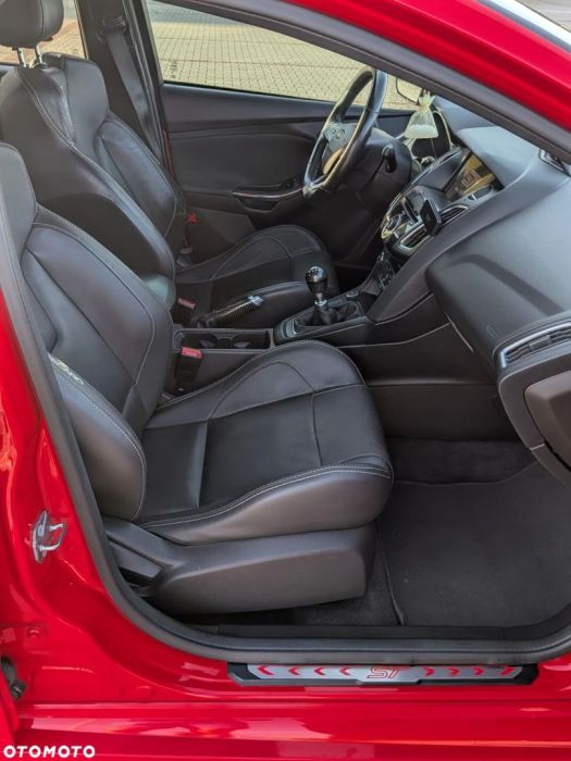 Ford Focus 2.0 EcoBoost ST: zdjecie 99481864