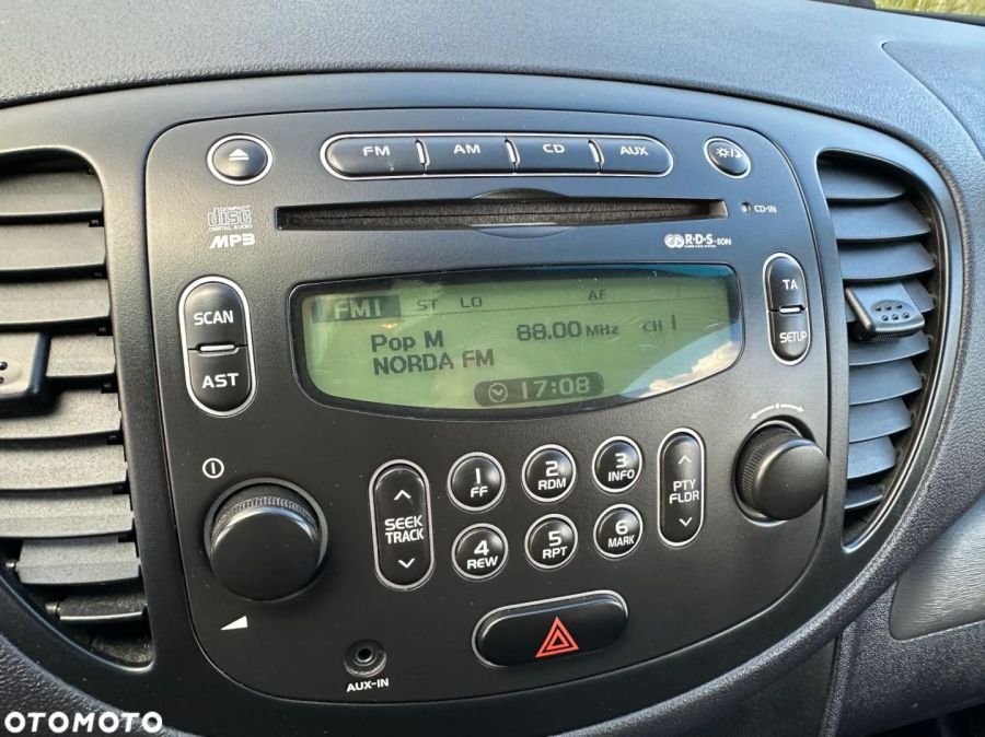 Hyundai i10 1.2b, nowe opony wielosez., klimatyzacja mrozi: zdjecie 99483603