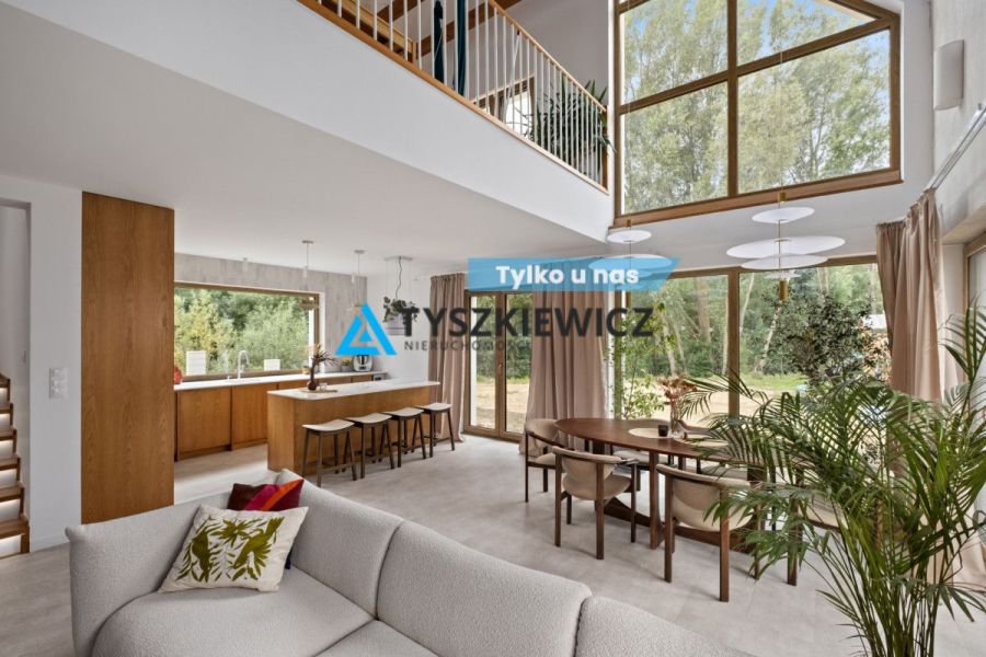 Dom przy terenach zielonych, nowoczesna bryła: zdjecie 99485089