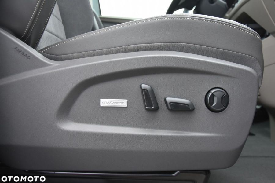 Volkswagen Multivan: zdjecie 99486413