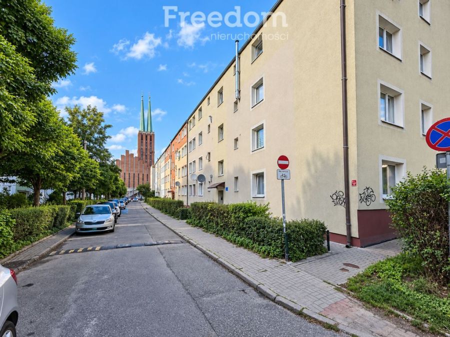 Przytulna ekonomiczna kawalerka w centrum Gdyni