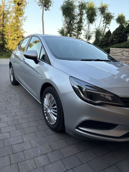 Opel Astra K