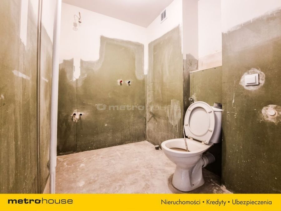 Stan deweloperski w falowcu z widokiem na morze: zdjecie 99510785