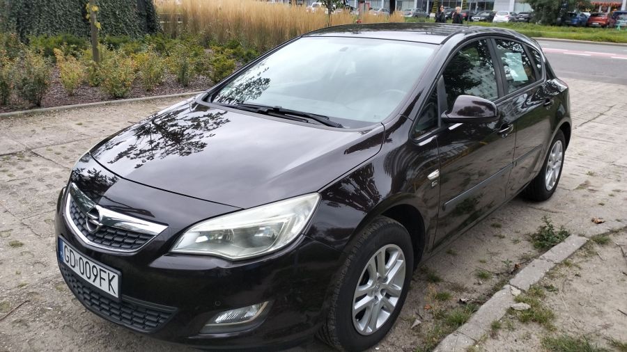 Opel Astra J