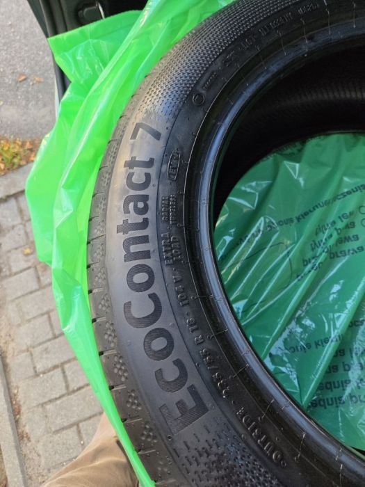 Continental EcoContact 7 letnie - 235/55 R18  V XL