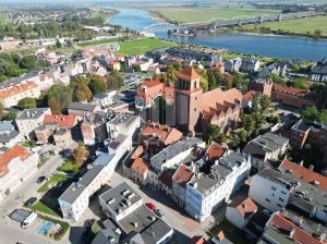Budynek w centrum Tczewa z 6 mieszkaniami i lokalem usługowym: zdjecie 66549026