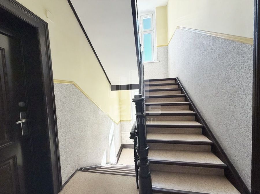 Budynek w centrum Tczewa z 6 mieszkaniami i lokalem usługowym: zdjecie 99522213