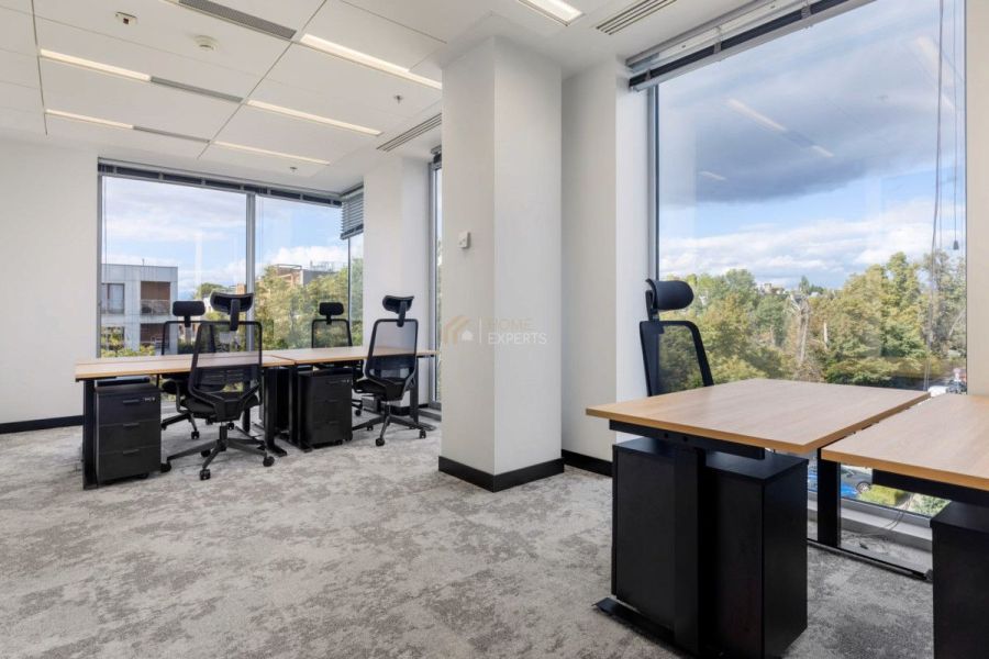 Biurko w coworkingu,  Waterfront z widokiem na mor: zdjecie 99542614