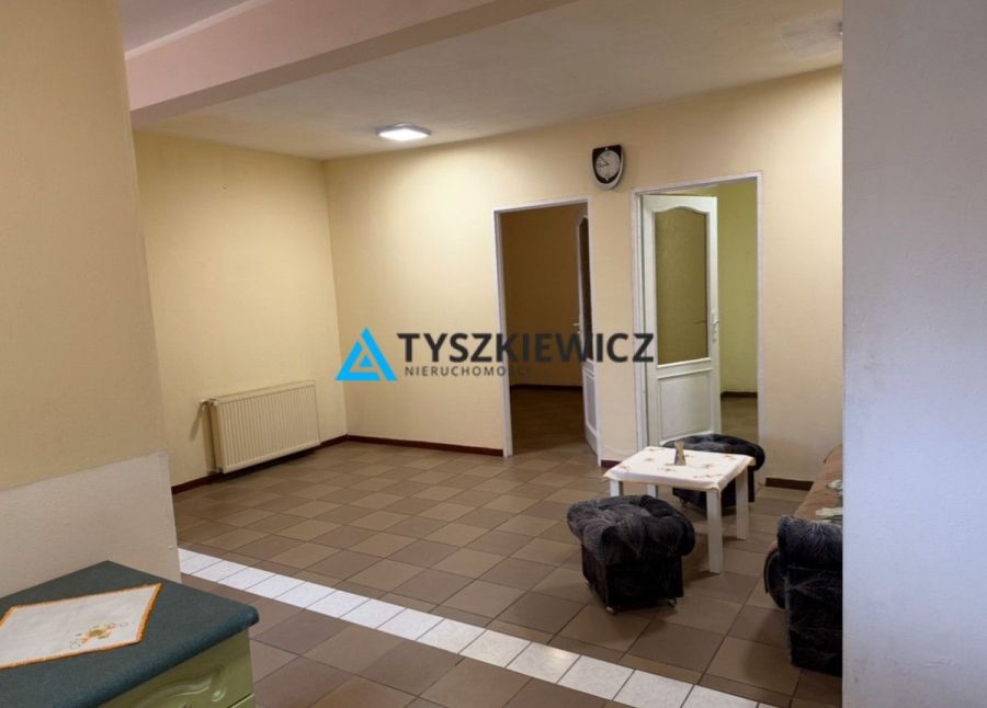Parter domu z ogrodem i osobnym wejściem