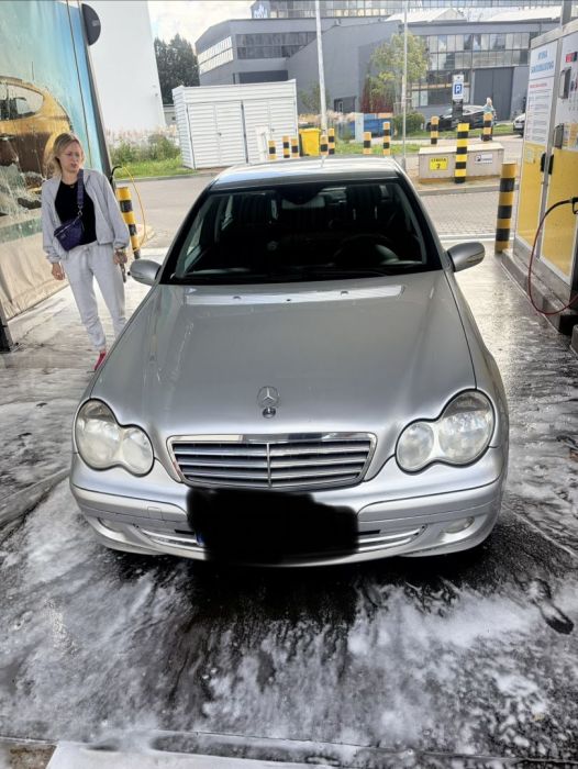 Mercedes-Benz C 200