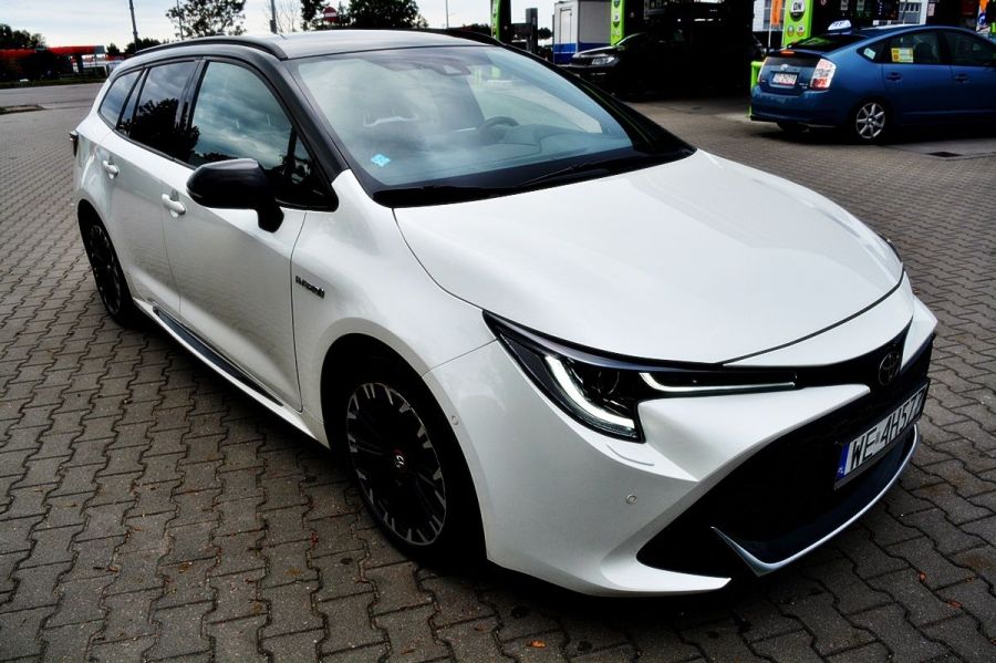 Toyota Corolla 2.0 Hybrid GR Sport: zdjecie 99532765