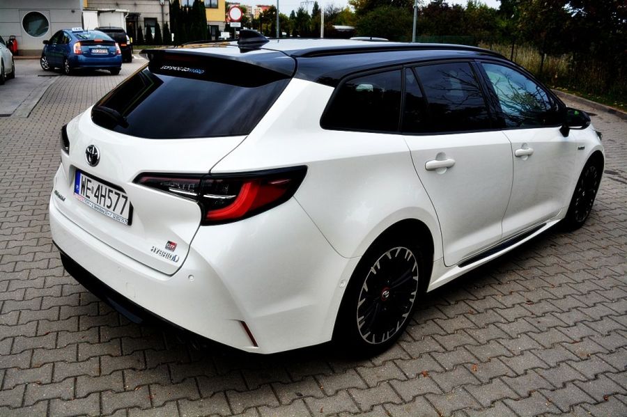 Toyota Corolla 2.0 Hybrid GR Sport: zdjecie 99532767