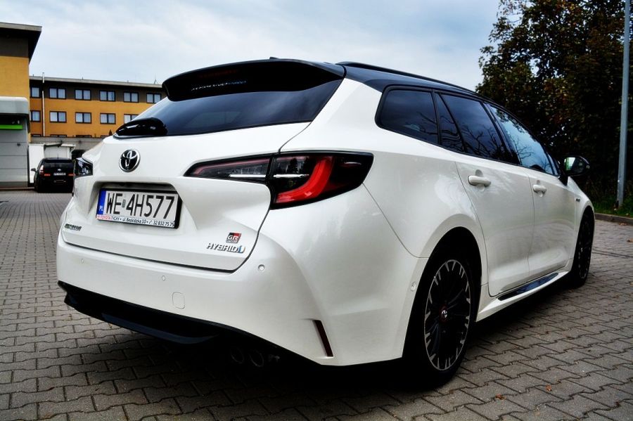 Toyota Corolla 2.0 Hybrid GR Sport: zdjecie 99532768