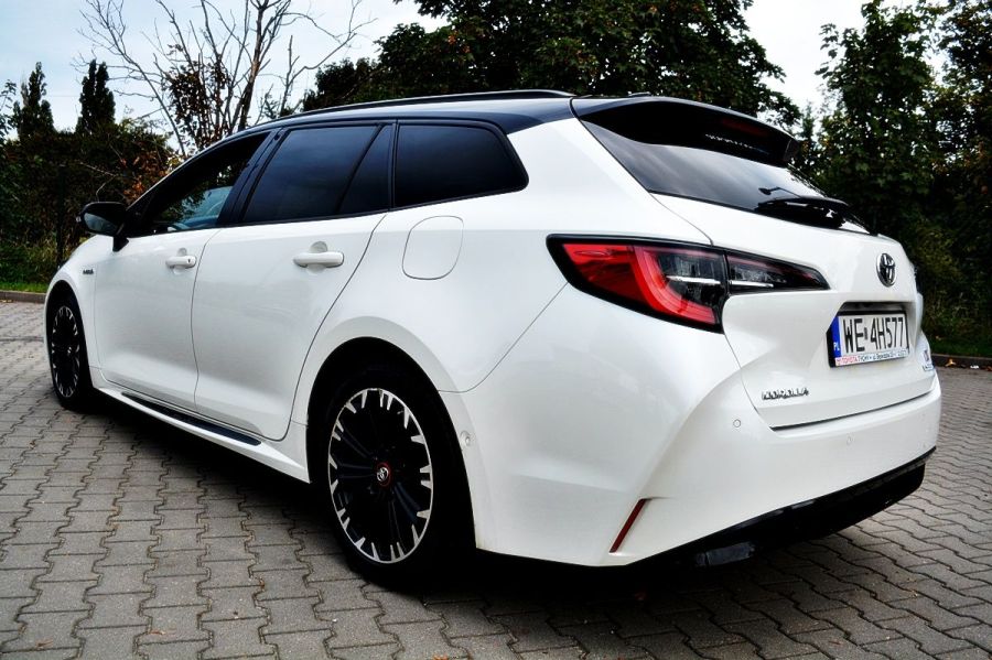 Toyota Corolla 2.0 Hybrid GR Sport: zdjecie 99532770