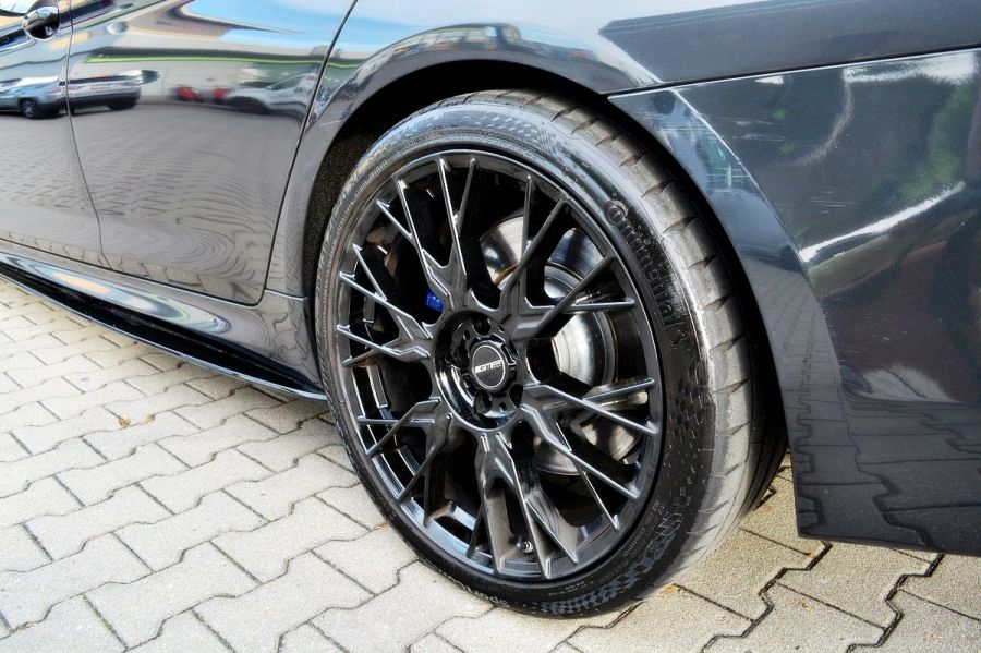 BMW Seria 5 M550i xDrive sport: zdjecie 99532847