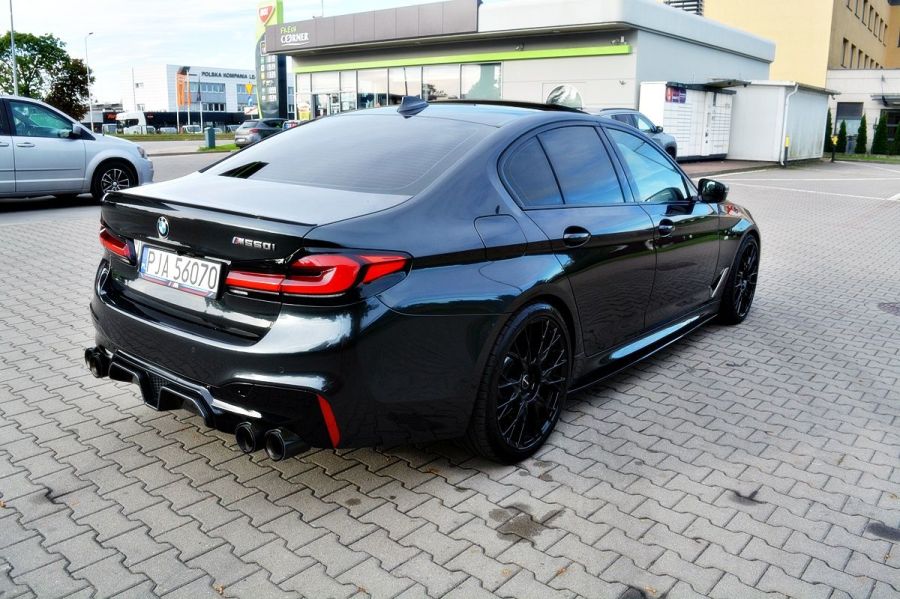 BMW Seria 5 M550i xDrive sport: zdjecie 99532849