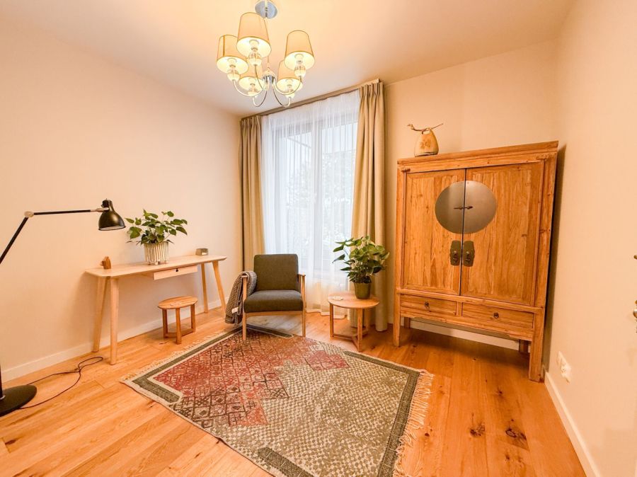 Garnizon. Oddzielna kuchnia, 2 łazienki. Miejsce postojowe, komórka: zdjecie 99534719