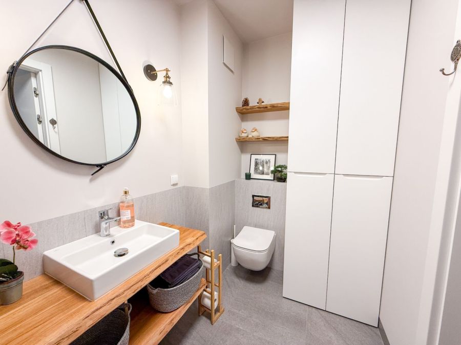 Garnizon. Oddzielna kuchnia, 2 łazienki. Miejsce postojowe, komórka: zdjecie 99534725