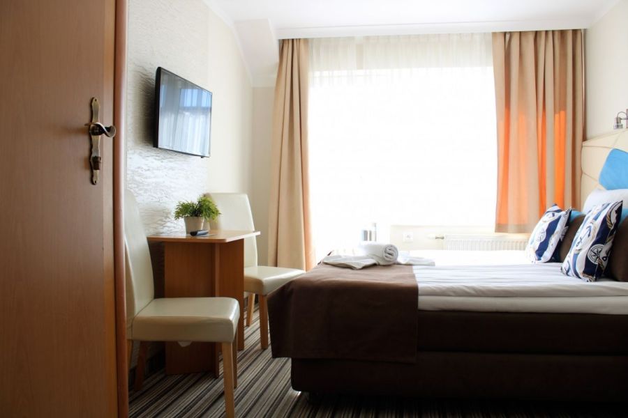 Hotel z restauracją Łeba Centrum: zdjecie 99537205