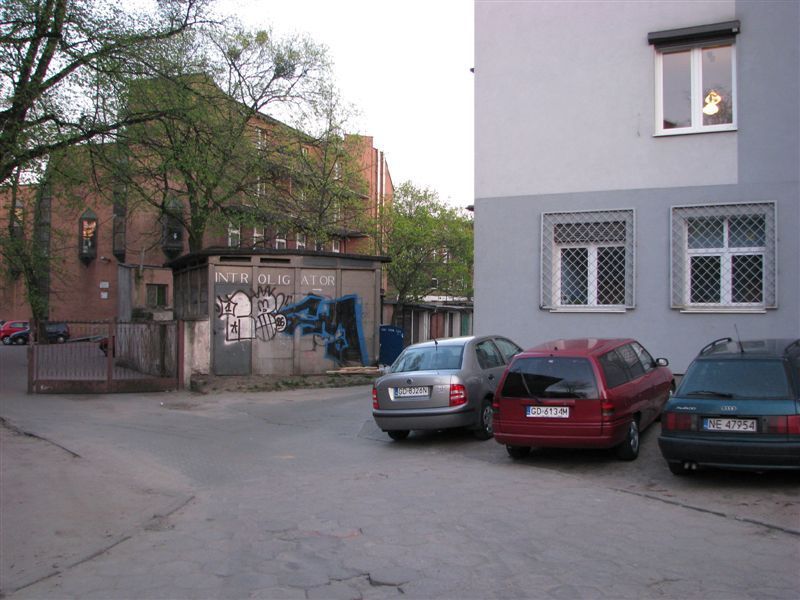 Garaż murowany Wrzeszcz ul.Dmowskiego k.Galerii Bałtyckiej, Manhattanu: zdjecie 99543989