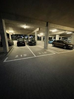 miejsce postojowe - parking wielopoziomowy - Lawendowe Wzgórze: zdjecie 66551114